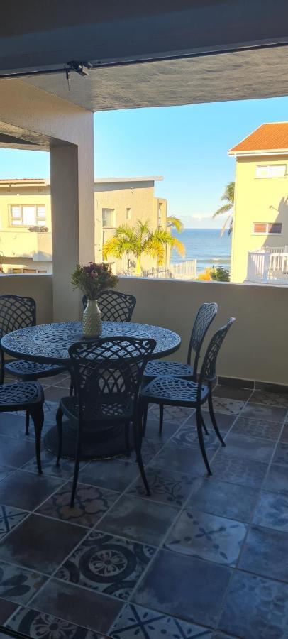 마게이트 Aride 4 Awesome View Of Uvongo Main Swimming Beach From Communal Braai Area 아파트 외부 사진