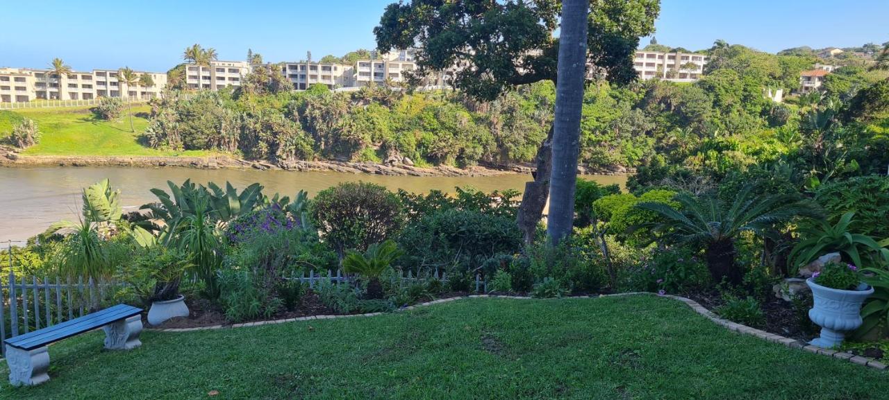 마게이트 Aride 4 Awesome View Of Uvongo Main Swimming Beach From Communal Braai Area 아파트 외부 사진